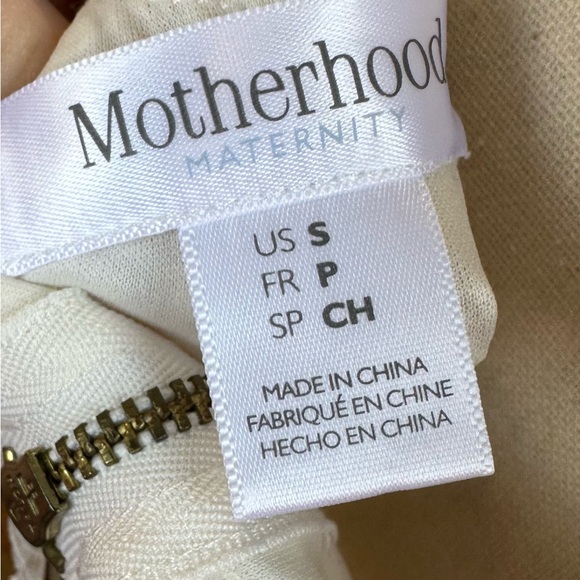 Motherhood Maternity Ivory lace 3/4 sleeve top size small - Picture 7 of 8